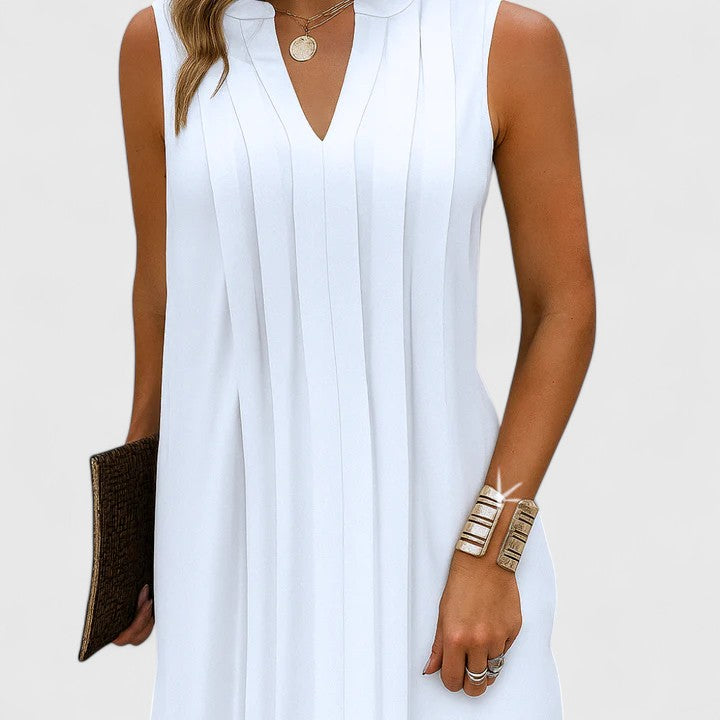 Clarhild | Elegant Flattering Dress With V-Neck