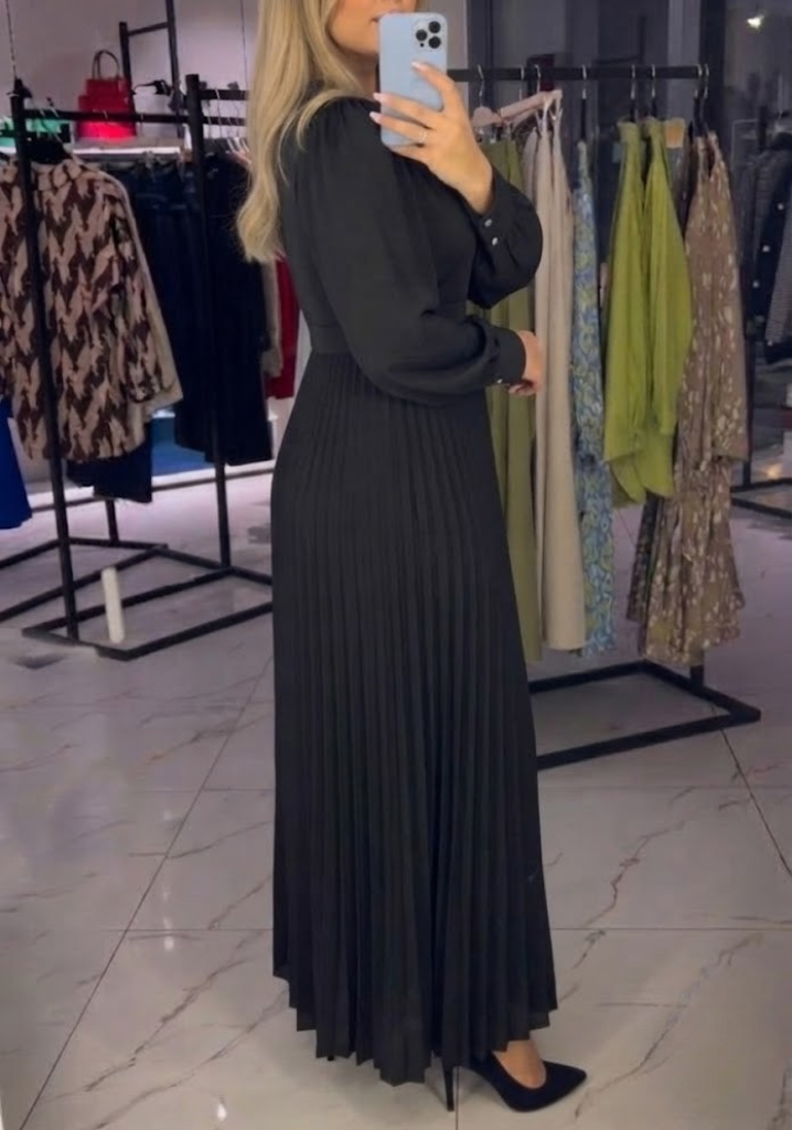 Women’s Midi Dress with Round Neckline and Button Cuffs