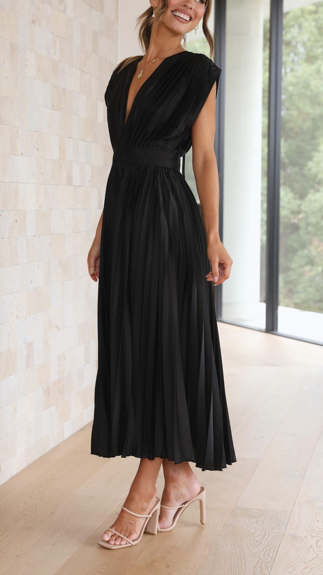 Ella | Women’s Classic Pleated Maxi Dress