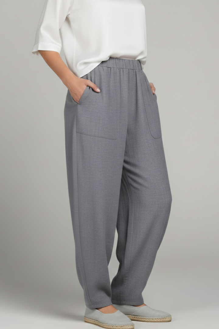 Chloe | Women’s Trousers with Elastic Waist and Side Pockets