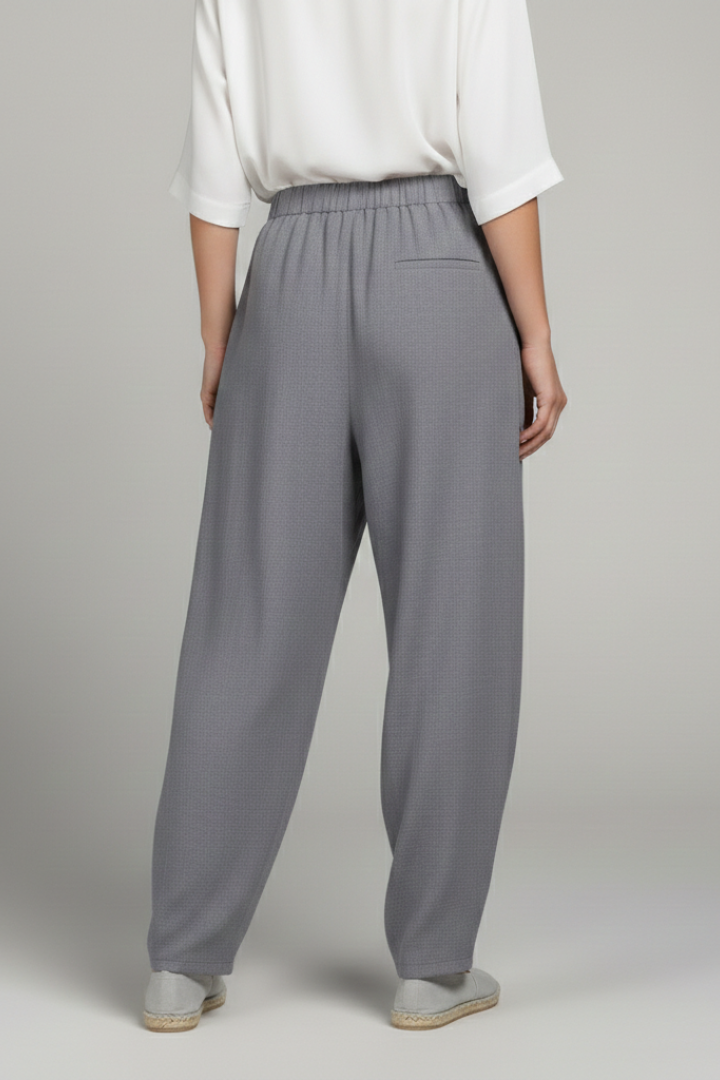 Chloe | Women’s Trousers with Elastic Waist and Side Pockets