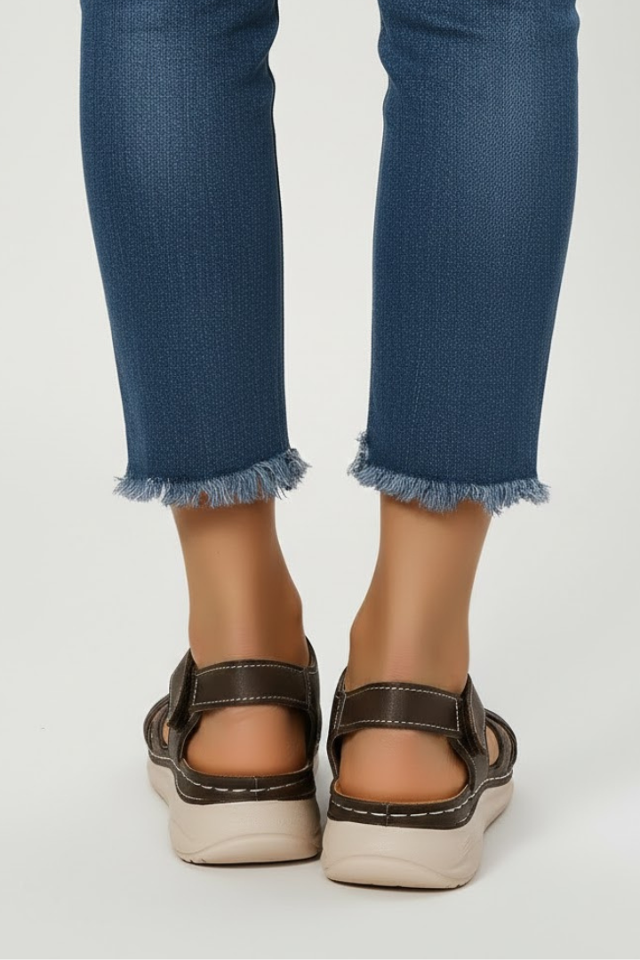 Hannah | Women’s Retro Strap Sandals with Buckle Fastening