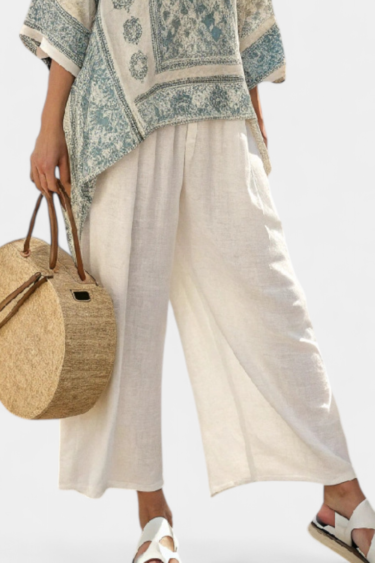 Quinley | Comfortable Printed Blouse &amp; Wide-Leg White Pants